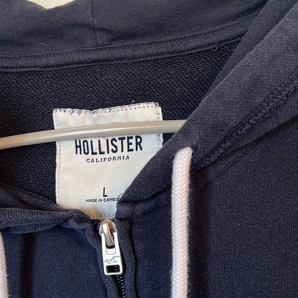 Hollister hoodie south California - Picture 3 of 3